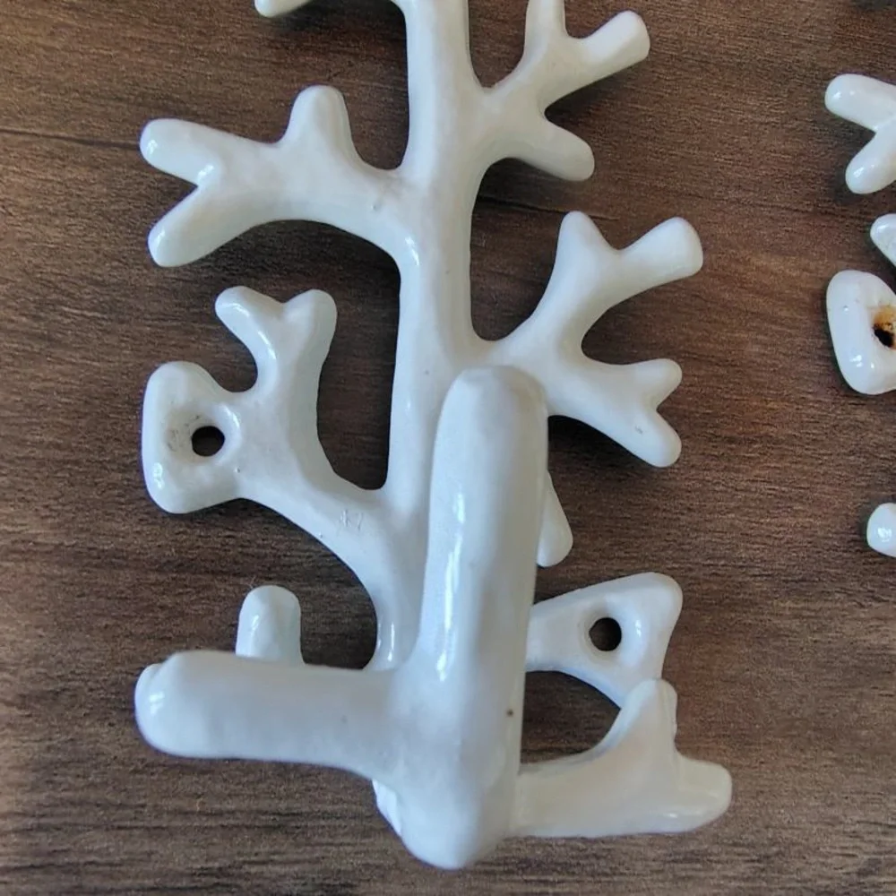 Cast Iron Coral Reef Coat Hook Wall Hangers Set Of 2 White Beach Theme Nautical
